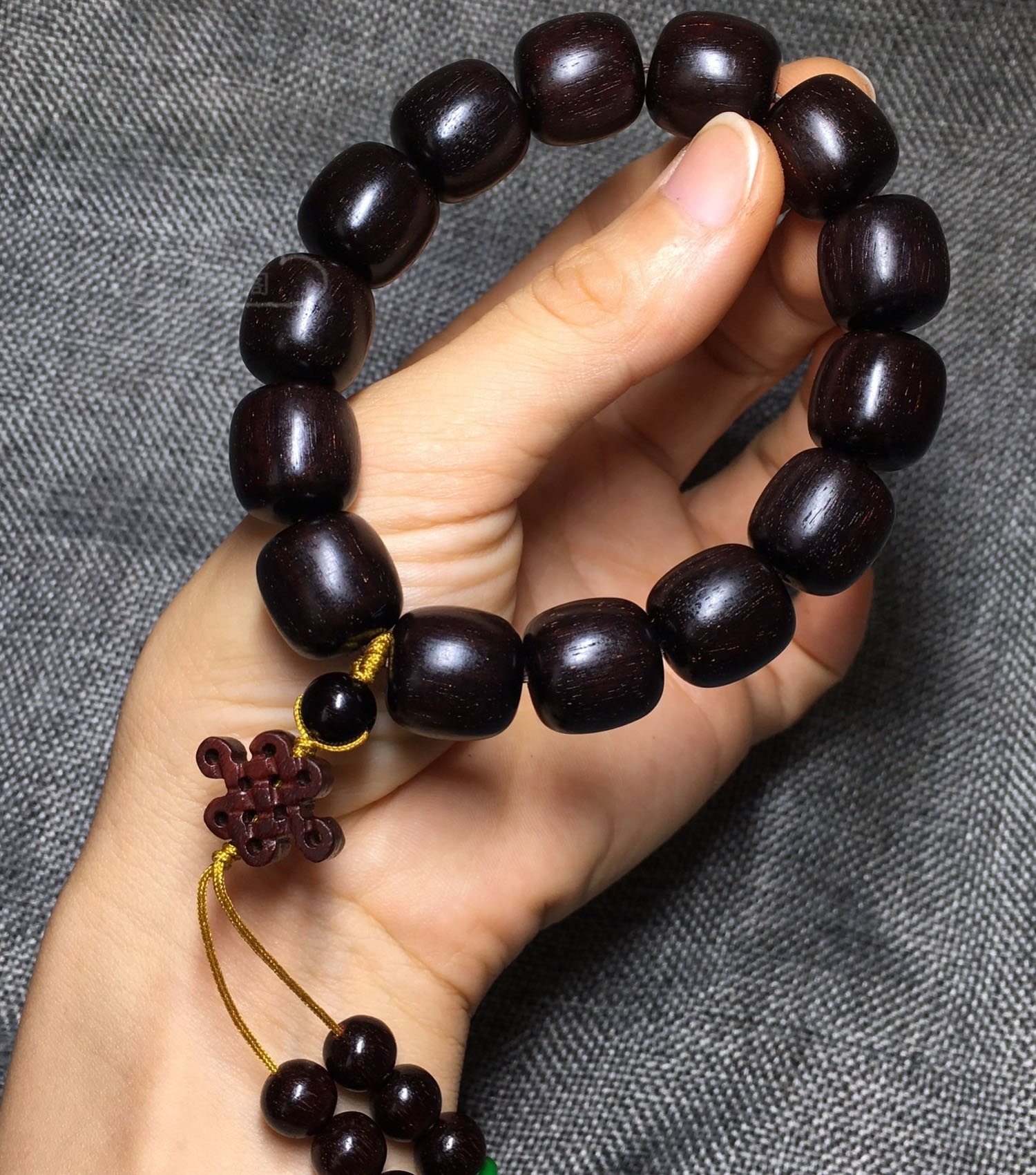 红木家具你了解多少,紫檀手串怎么盘最好