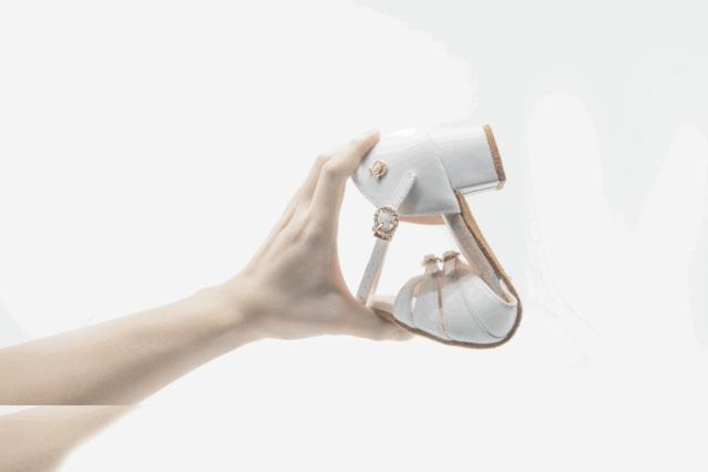 粉丝体验|i舞「冠军鞋」首波反馈！超用心的开箱视频