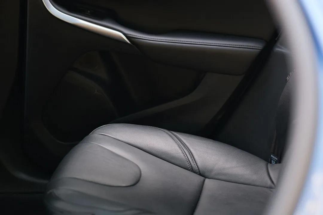 沃尔沃v40二手值得买吗,二手沃尔沃v40值得买吗