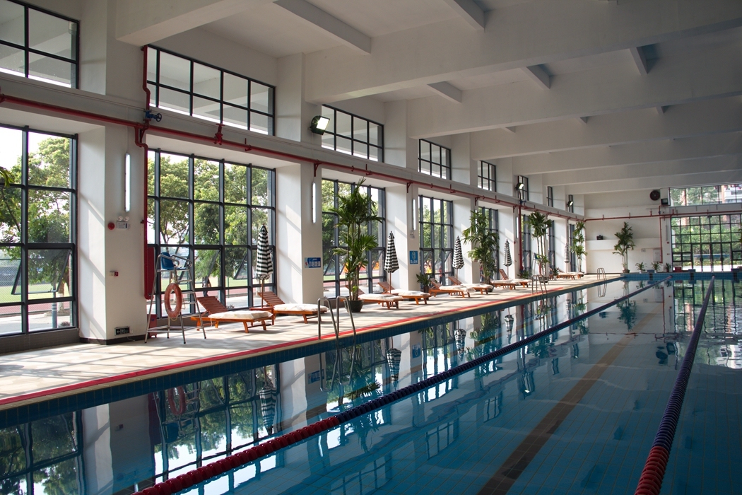 广州商学院大讲堂,求真立信笃行