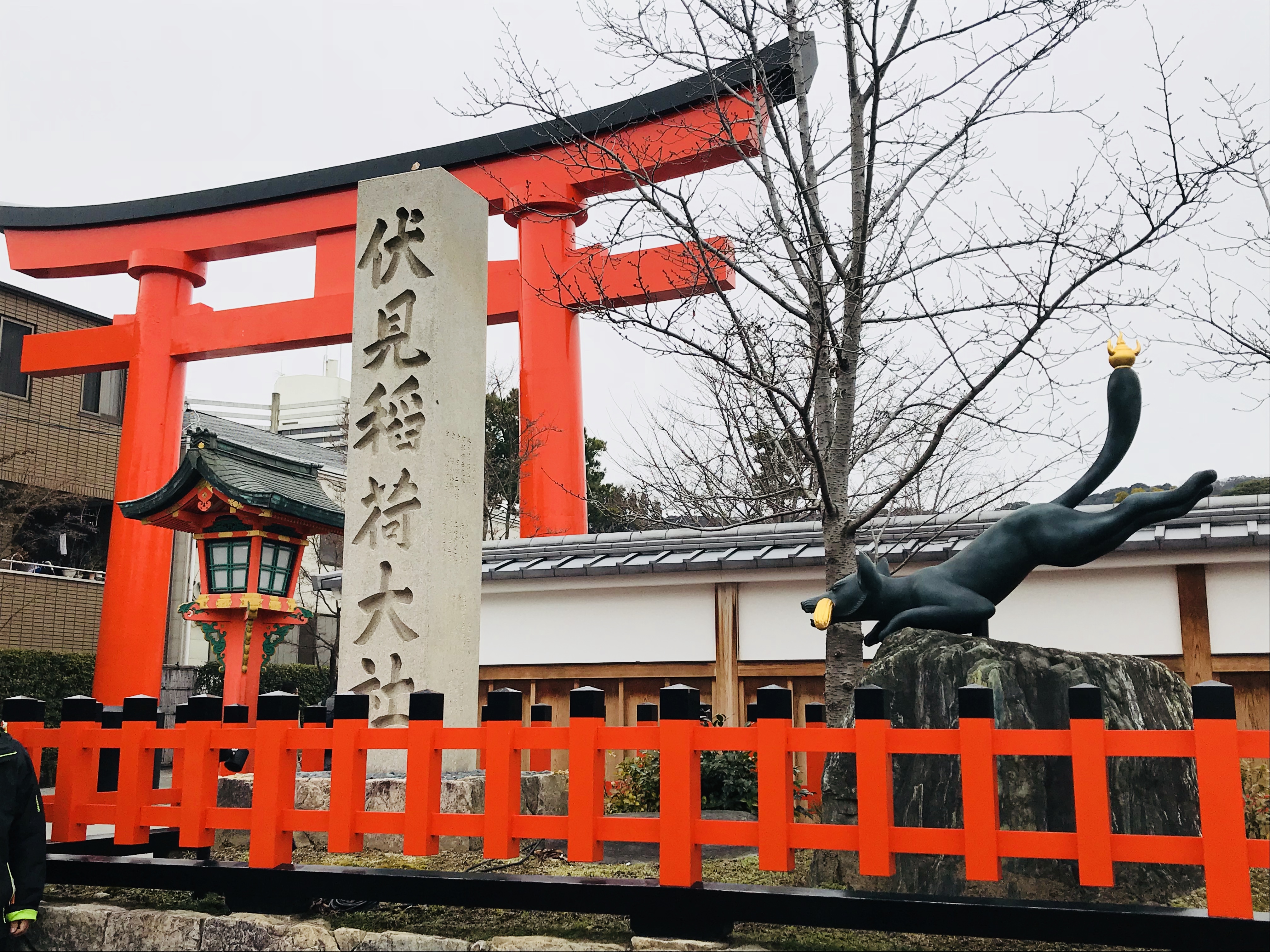 京都伏见稻荷大社宿游,京都必打卡伏见稻荷大社千本鸟居