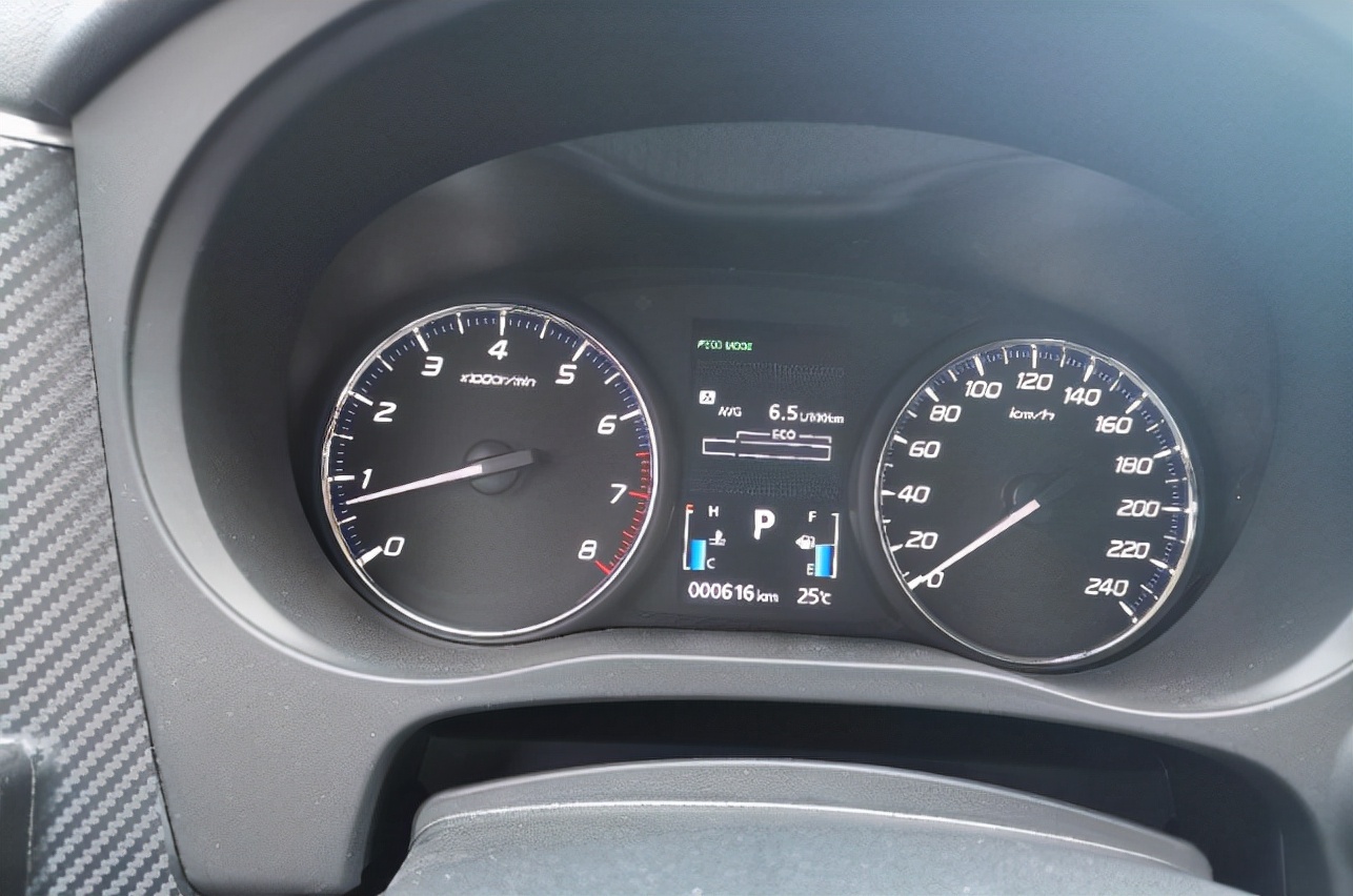 三菱欧蓝德2020款落地多少钱,欧蓝德三菱落地