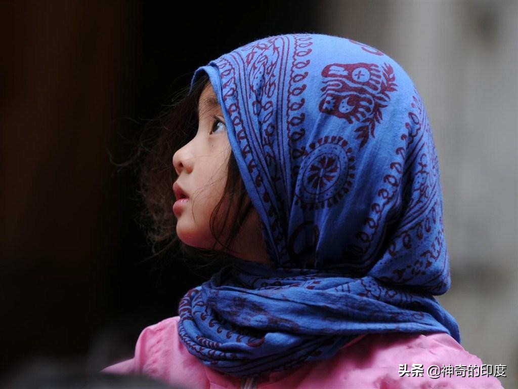 印度男子虐待妻子十多年,印度变态男杀女友