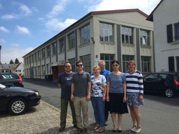 一分钟带你了解大自然地板,户外国货之光