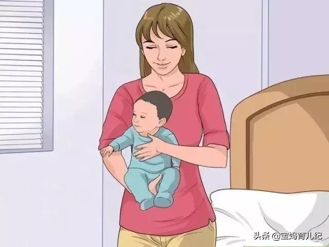 新生儿拍嗝技巧月嫂转三圈,给新生儿拍嗝力度