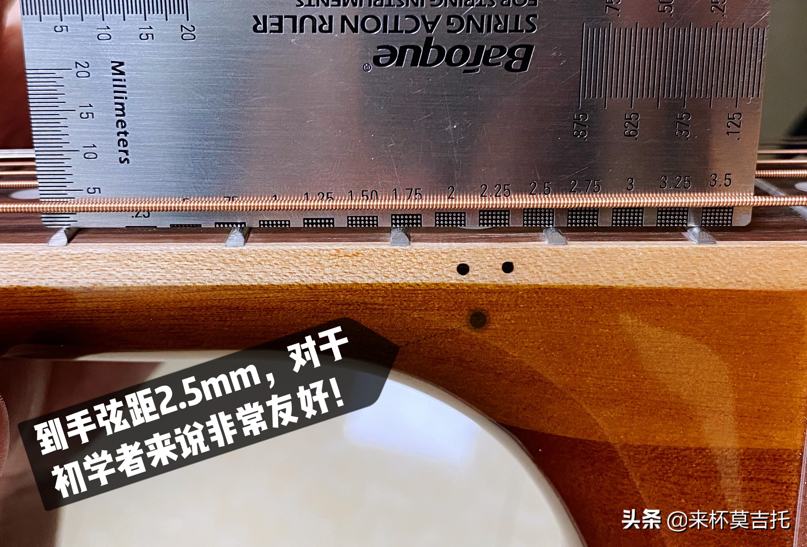 吉他新手入门零基础买什么样才好,民谣吉他推荐哪个品牌1000左右