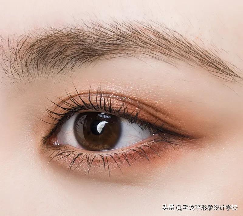 眼妆怎么画法干净不会显脏,眼妆怎么画干净好看