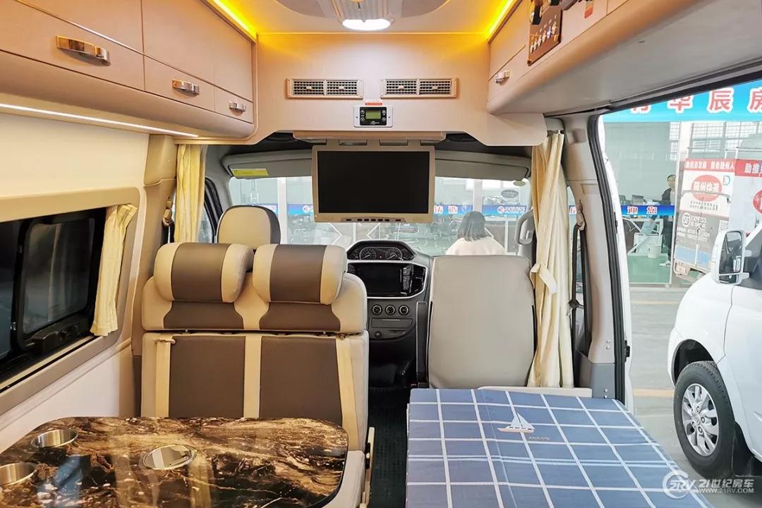21款上汽大通原厂v80b型房车,六座六卧大通v80长轴高顶b型房车