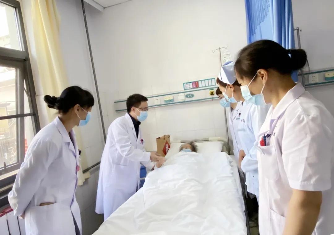 大医精诚仁心仁术视频,仁心仁术大医精诚