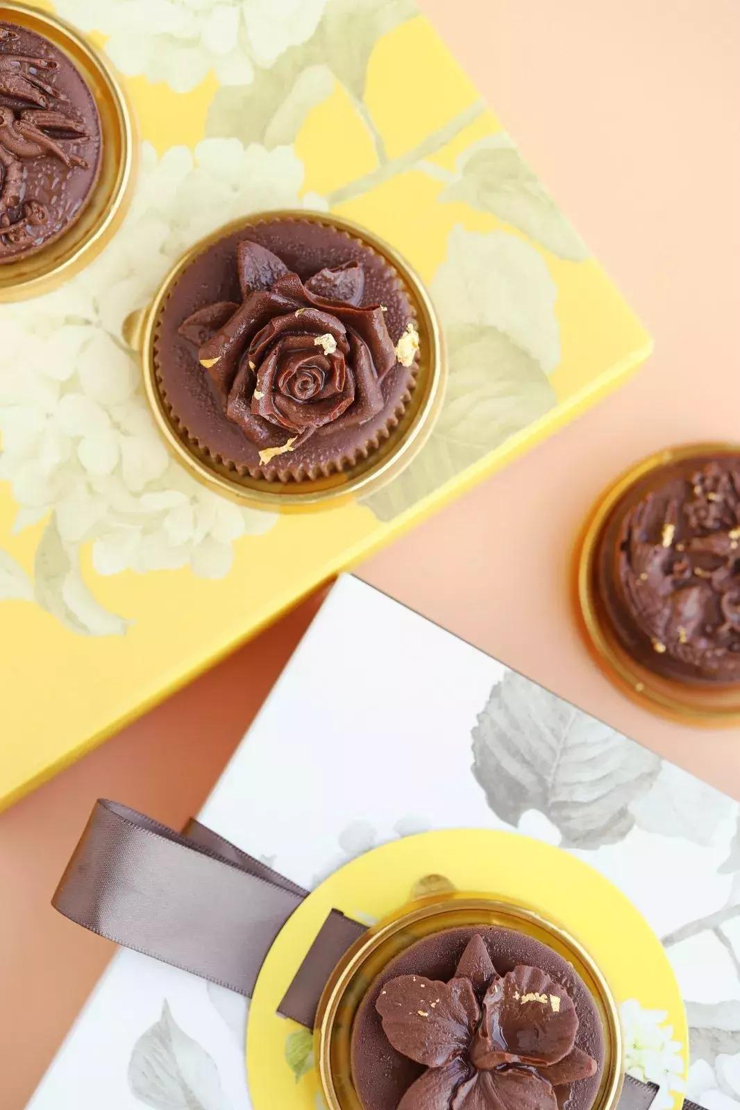 敖丙？奥饼？其实是奥利奥黑巧冰淇淋月饼