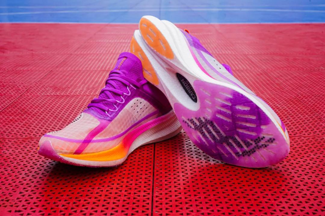 科技颜值跑鞋100到200元,䨻科技李宁跑鞋推荐