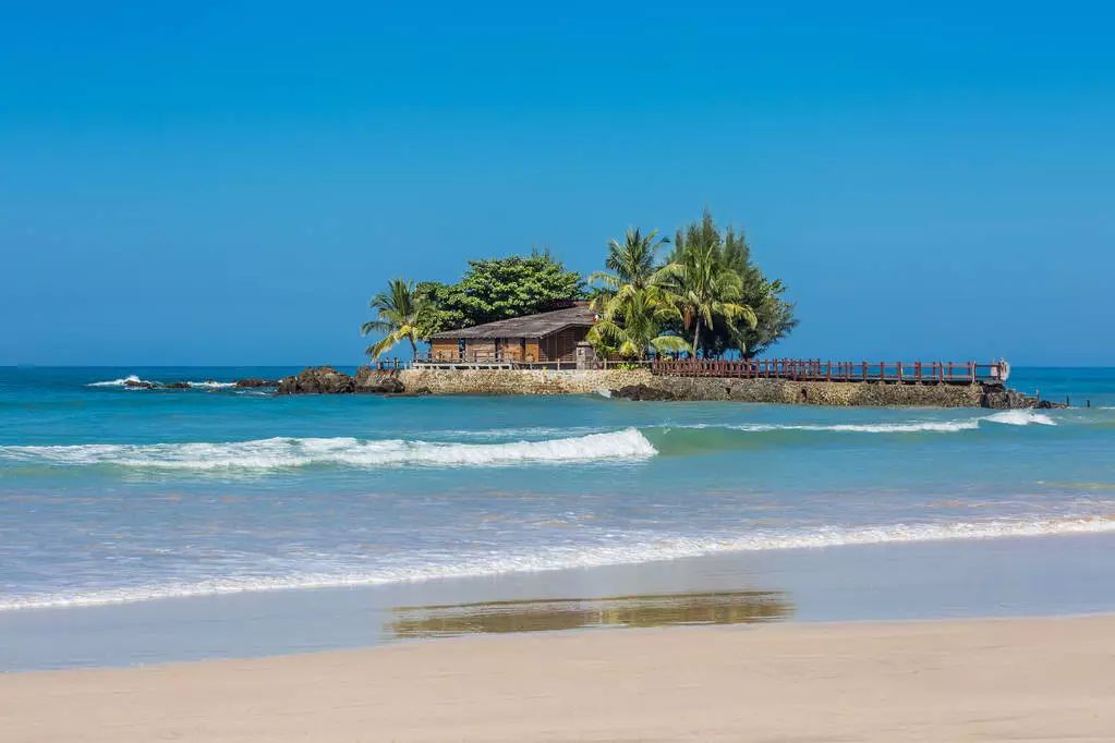 这个地方被称为“佛教之都”，随处可见寺庙，美出新高度