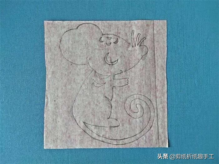 剪纸窗花可爱的小老鼠,老鼠剪纸怎么剪