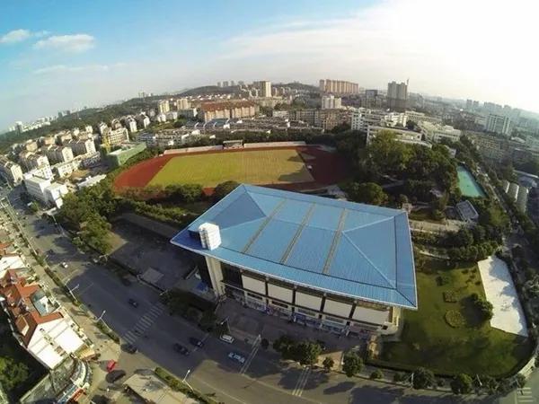 镇江实验高中在什么地方,镇江实验高中老师与学生视频