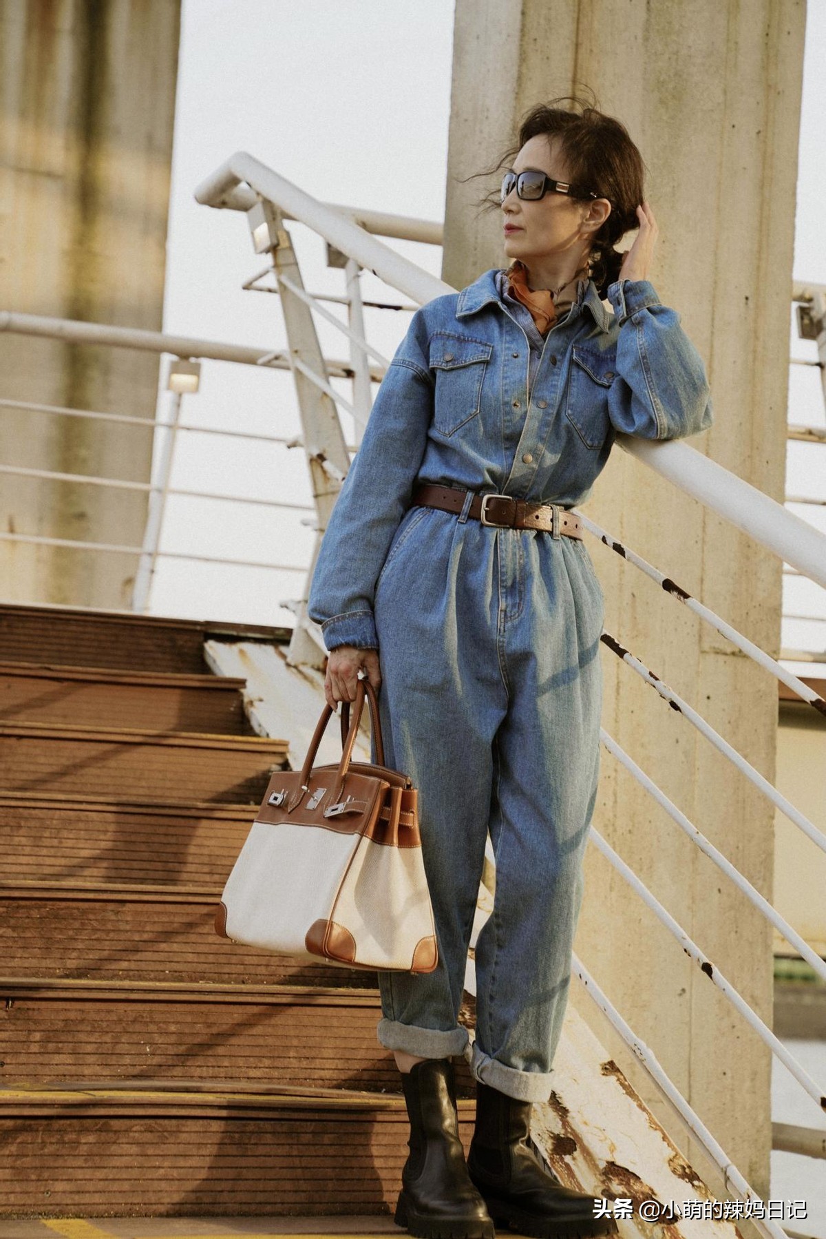 烫头发怎么样才不会显老,烫头发感觉显老怎么去处理自然点