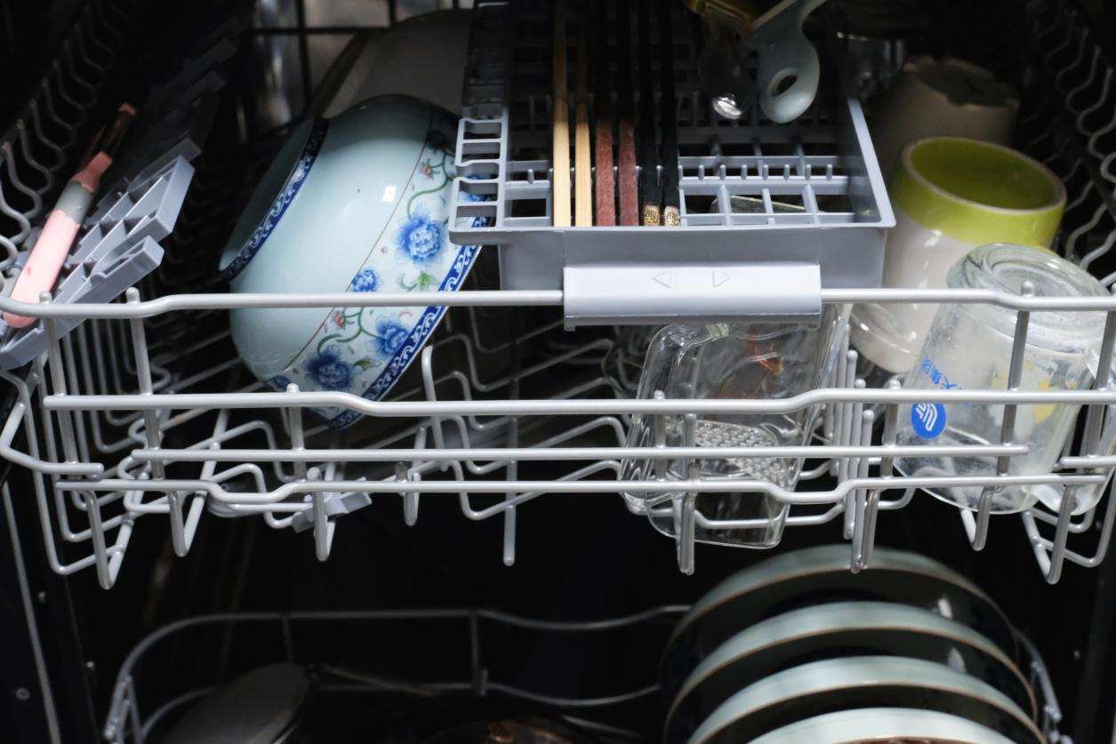 海尔g7洗碗机和晶彩洗碗机,洗碗机是解决家庭矛盾的神器