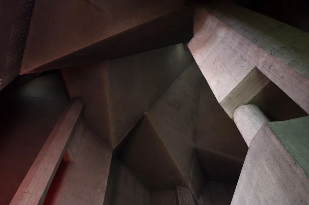 Church丨粗野的力量与信仰