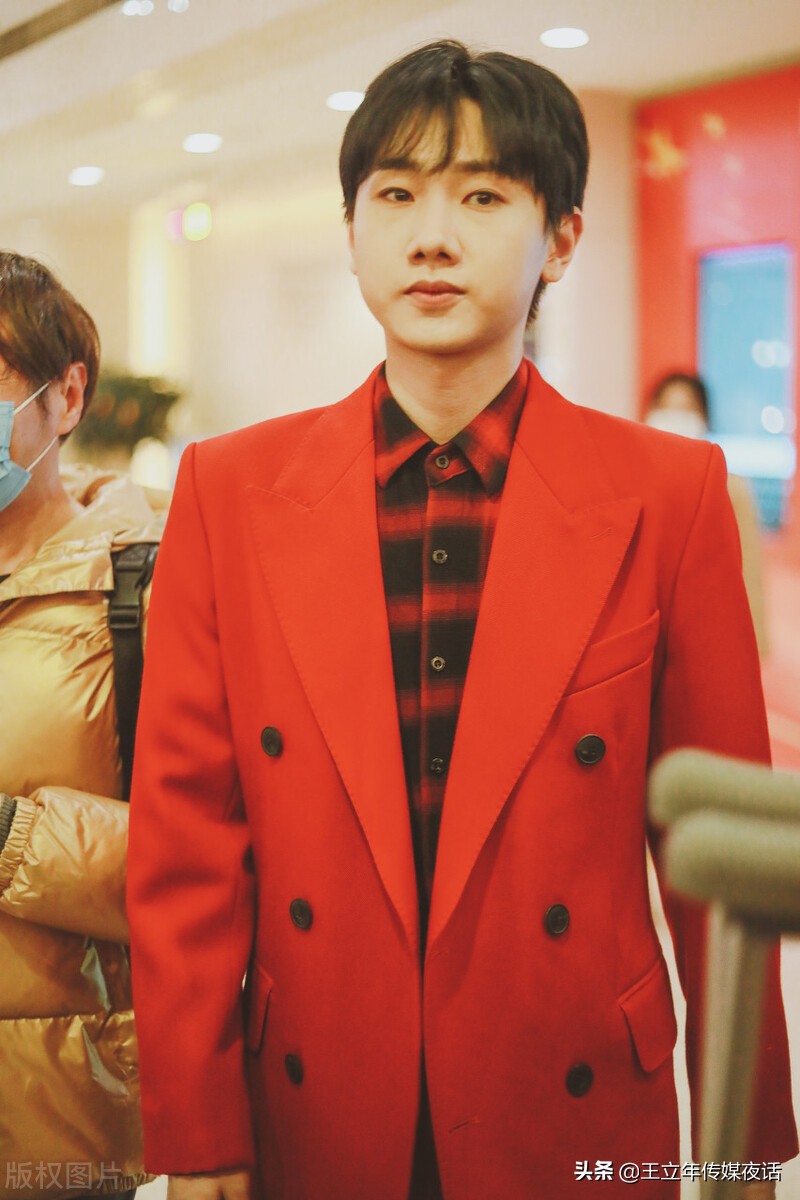 汪苏泷弗斯特专辑销量,汪苏泷微微一笑很倾城领奖现场