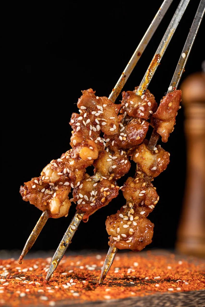 喀什比较好的烤羊肉店,喀什烤羊肉最好吃的地方