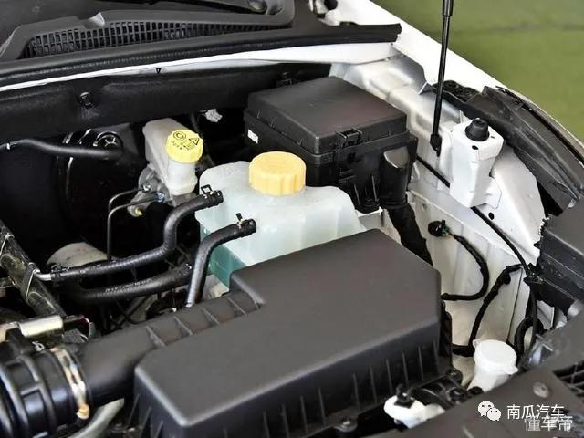 五菱宏光：尺寸加大，配安全气囊，仅售4万起，上市必火