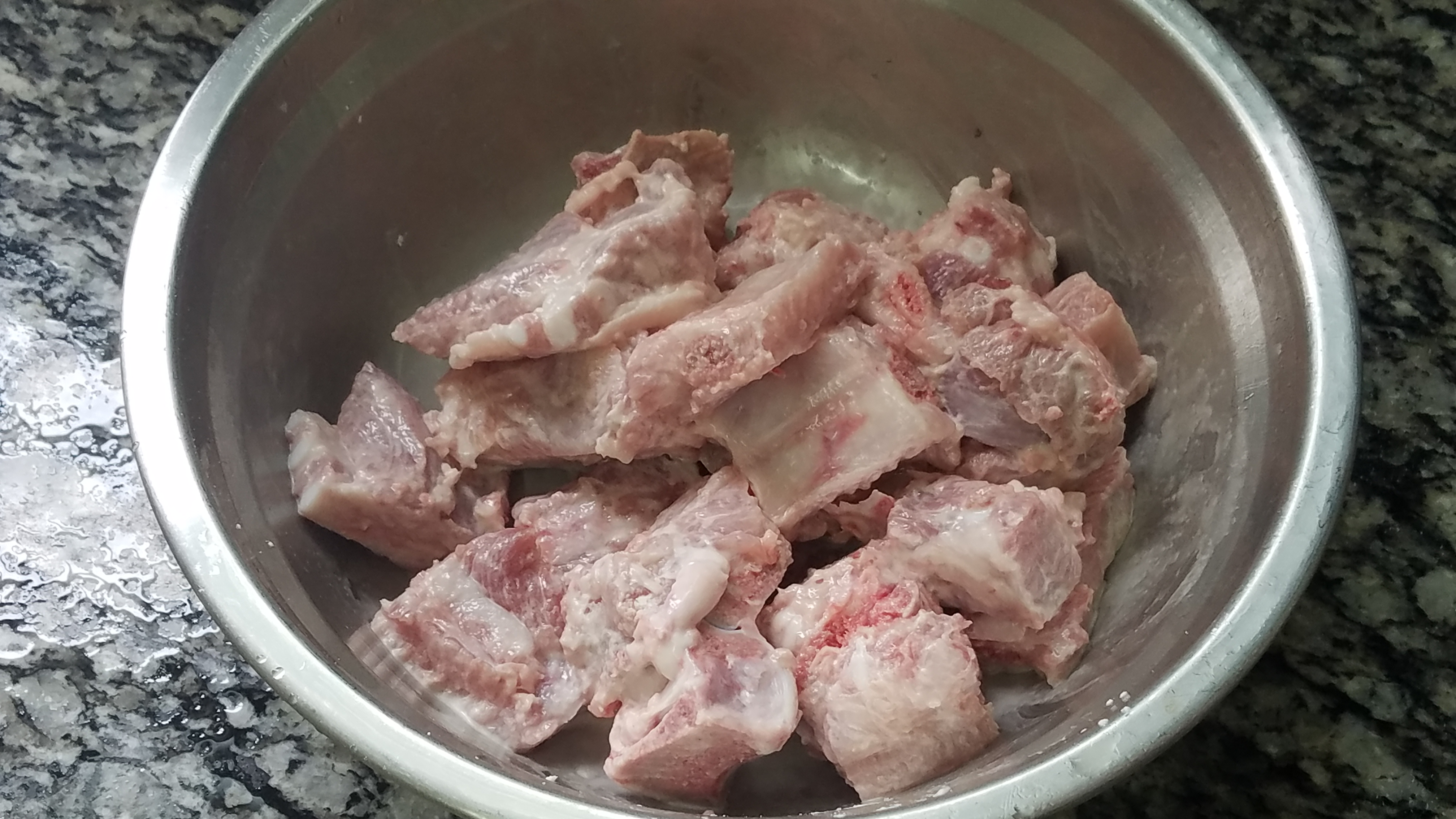 大锅菜椒盐排骨正宗做法,懒人菜椒盐排骨