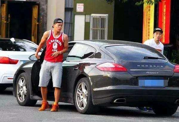 国足座驾有多壕,国足座驾云集