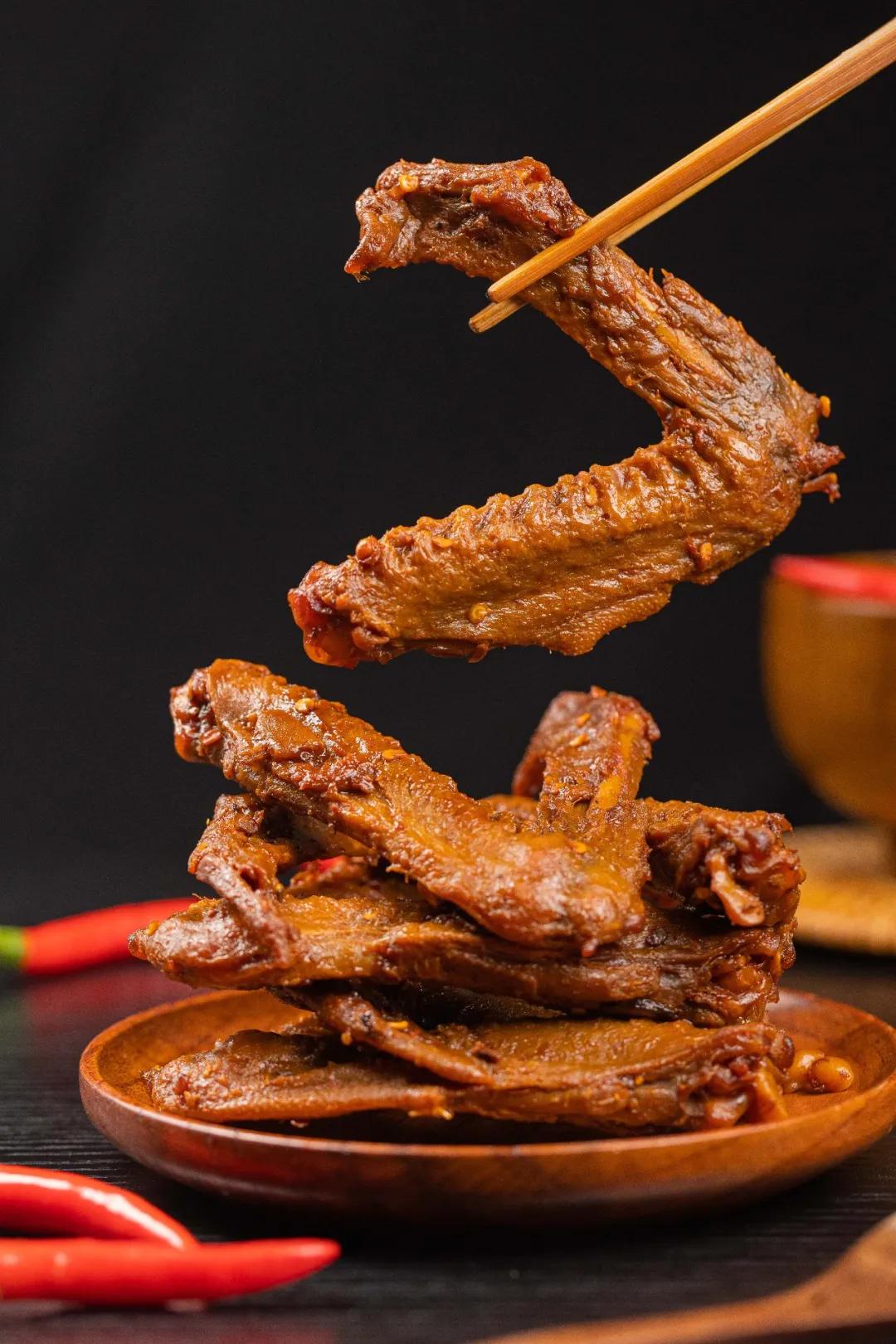 鸭脖鸭翅锁骨,绝味麻辣鸭脖锁骨鸭翅