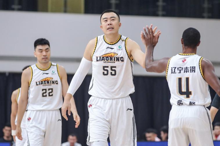 三分5中4！辽宁天才前锋持续爆发已成冲冠不可或缺拼图？