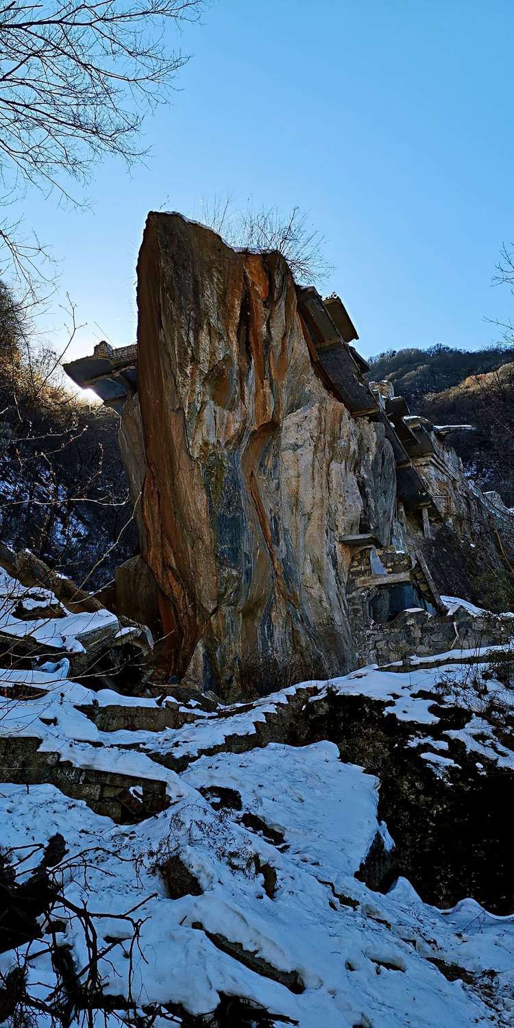 20210117独行太兴山，误入佛国秘境花石湾