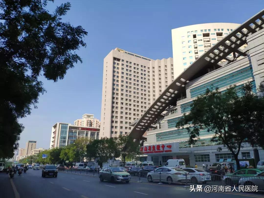 这种小电池差点毁了3个小宝宝！快把它从孩子身边拿开