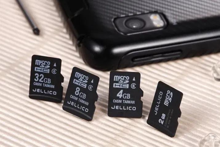 手机内存卡消失几年了,现在的手机内存卡和以前的一样吗