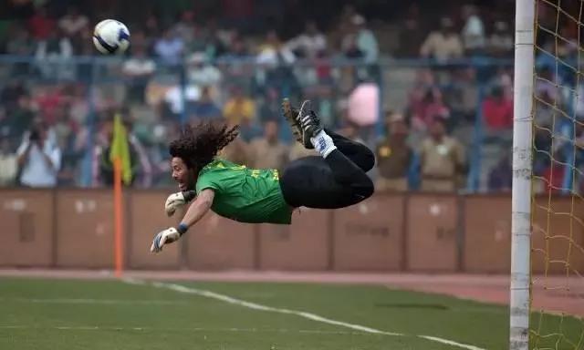 充满激情的足球场,足球场激情对抗