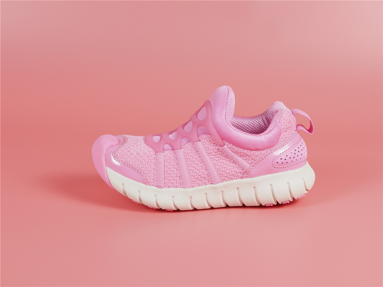 freetie专业跑步鞋,freetie缓震超轻运动鞋