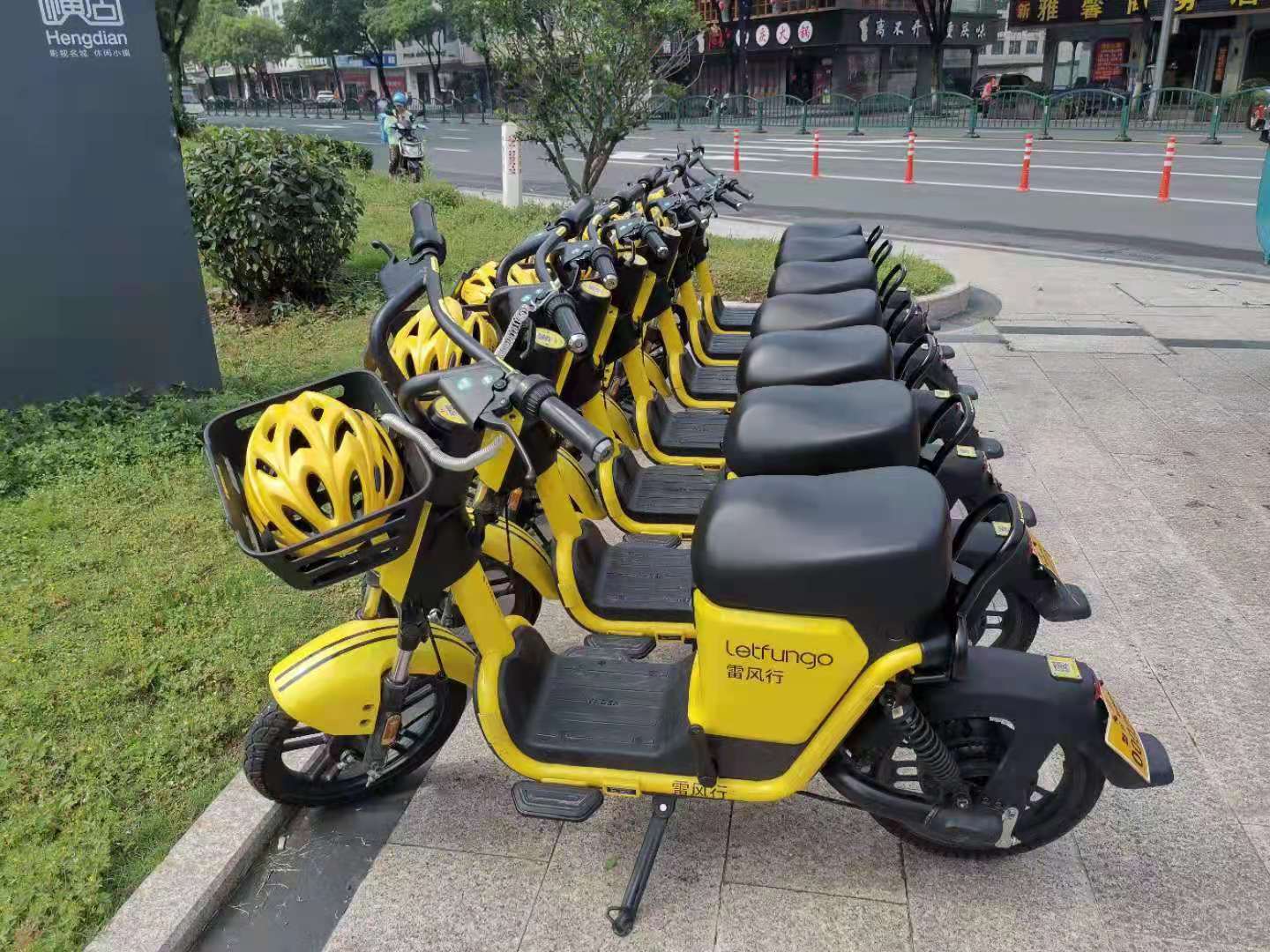 电动共享单车退出市场的原因分析,两轮电动车市场的优势和劣势