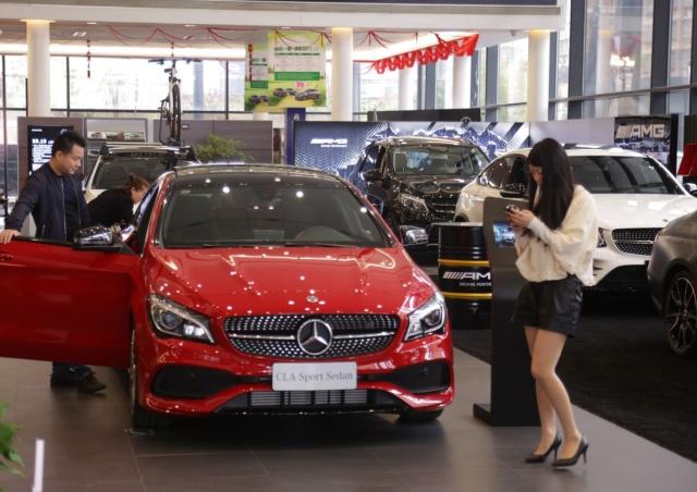 小买白、大买黑、不大不小买银灰，买车为什么有这种说法？