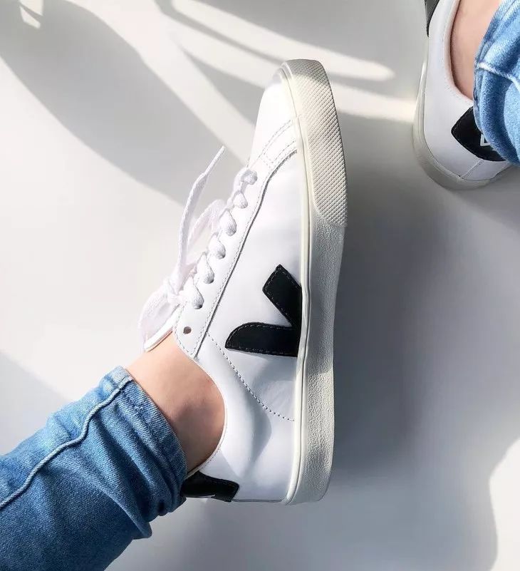 男生买球鞋一般看重什么,男生买球鞋一般都看什么