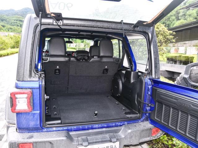 吉普牧马人与丰田普拉多怎么选,牧马人和普拉多2700怎么选