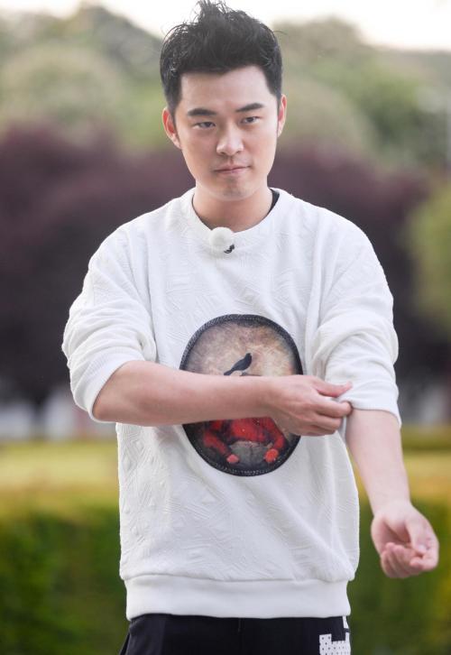 2014年，陈赫抛弃相爱14年的许婧移情张子萱，许婧现在如何了？