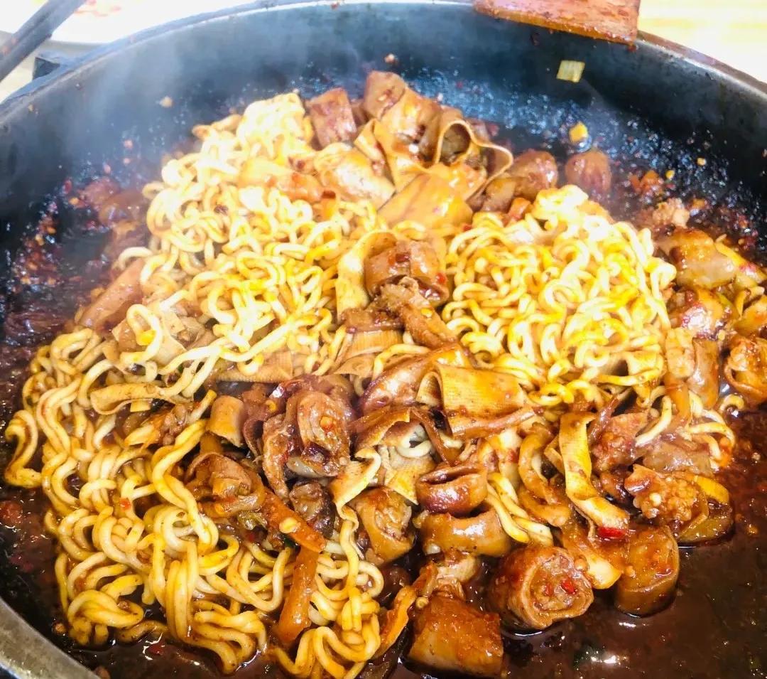 延吉都有什么必吃美食,延吉特色美食一条街