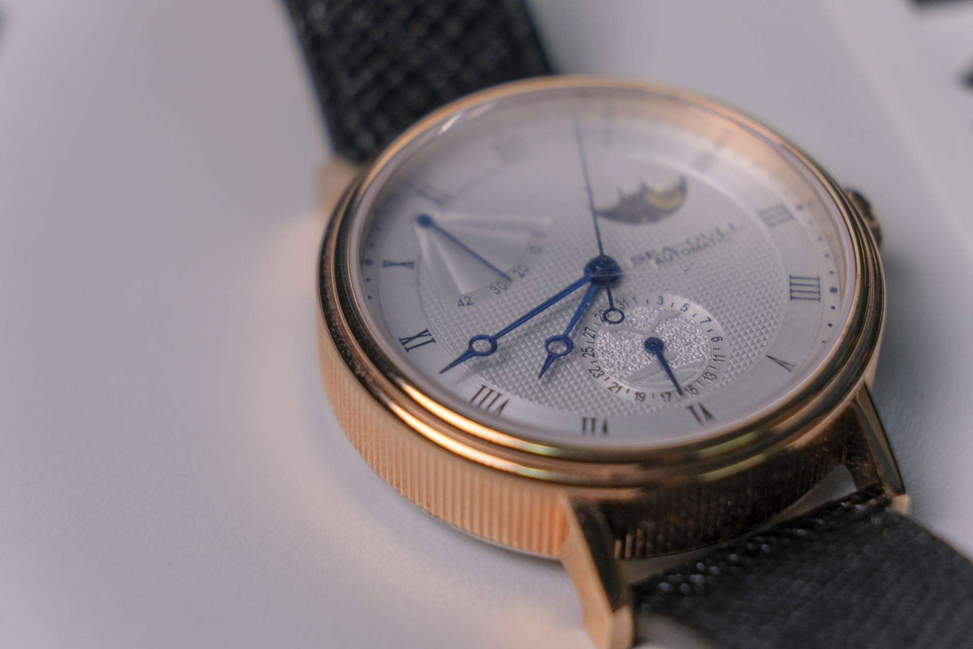 海鸥月相文创礼盒龙年,海鸥月相腕表文创礼盒