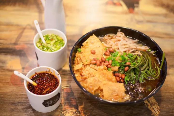 在南京吃早茶去哪里,从南京早起去苏州吃生煎