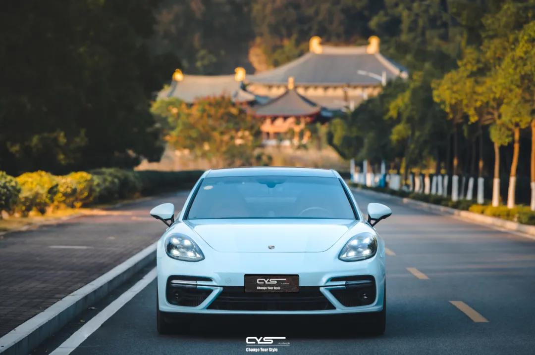 2021潘通pantone流行色,pantone潘通发布2021流行色