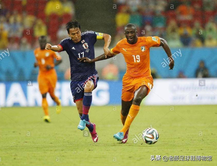 曾经风靡98世界杯的彩色pumaking，如今低调变身成贝莱林小黑鞋