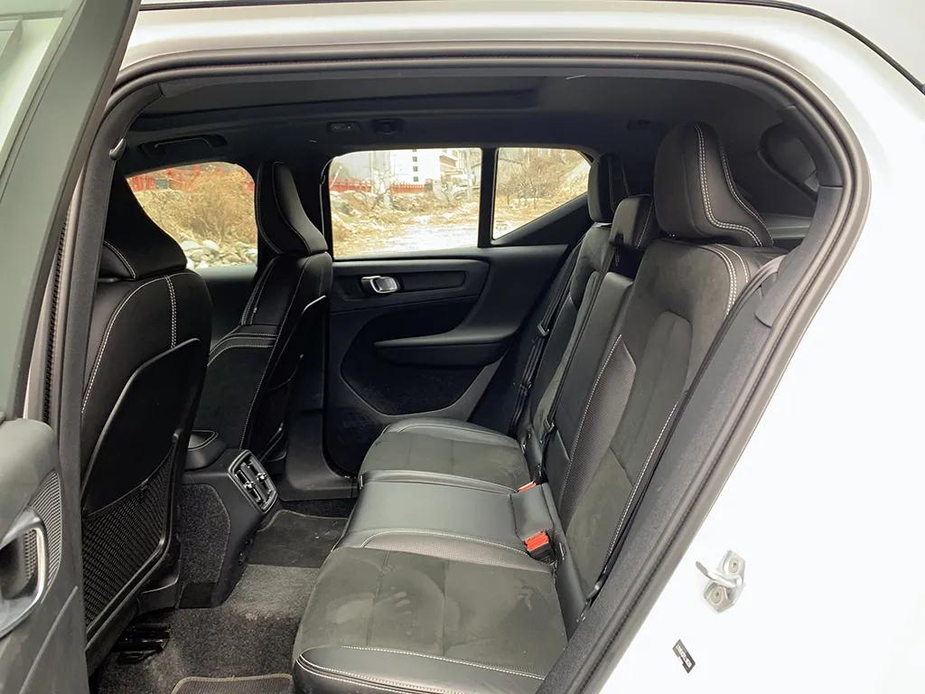 试驾沃尔沃xc40,沃尔沃xc40最新试驾视频