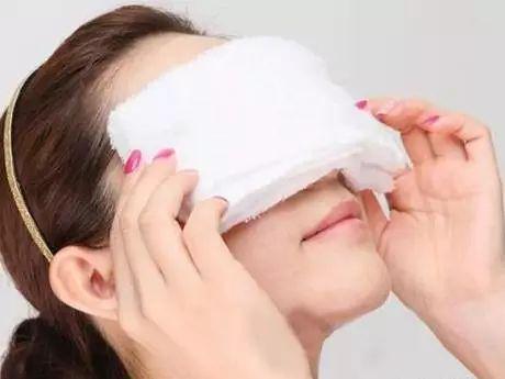 达人教你巧妙祛除眼部脂肪粒,眼部脂肪粒怎么去除小偏方图解