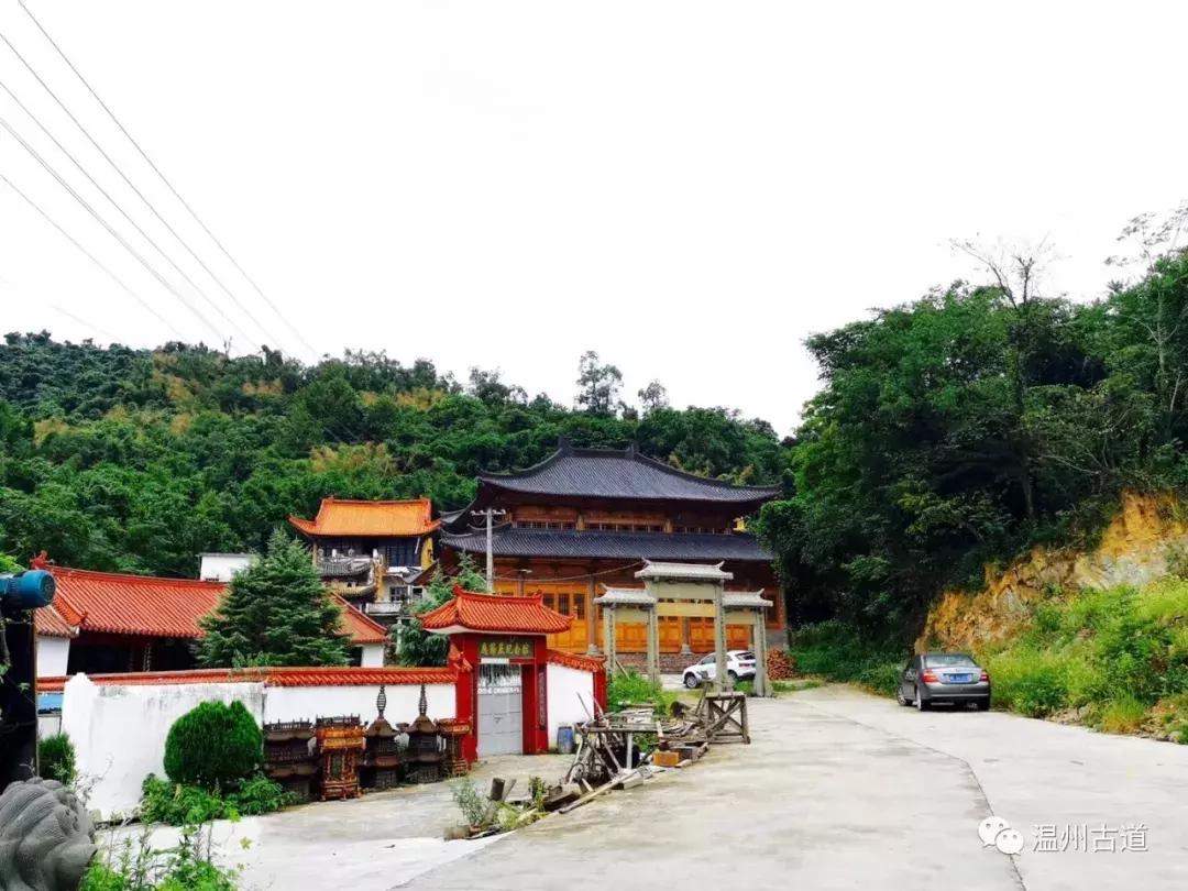 千年古村平阳县鸣山村古城夜景,平阳昆阳鸣山古村落