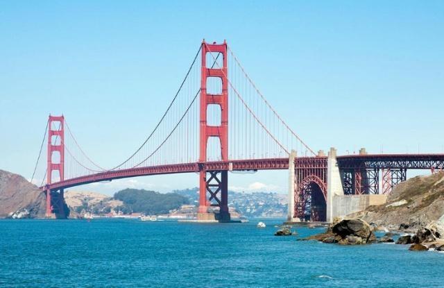 中国烟民去外国旅游，看到外国的免税店中国香烟的价格不谈定了