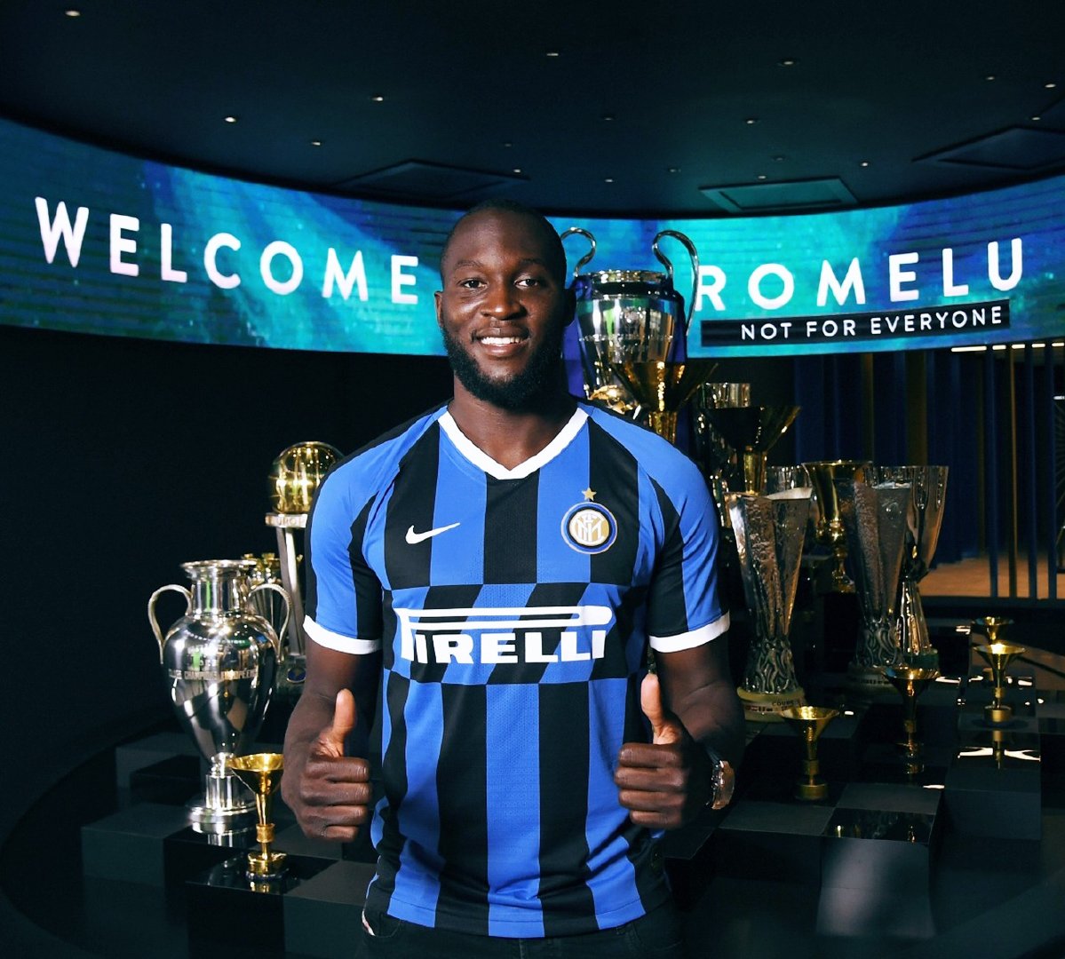 小魔兽卢卡库加盟,小魔兽卢卡库纪录片