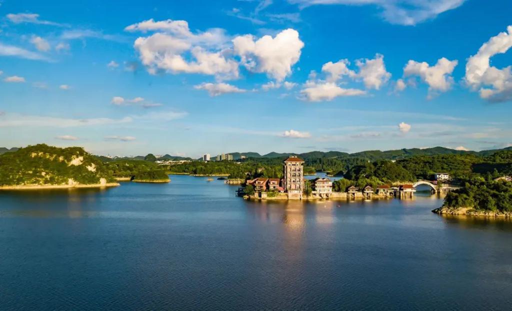 贵州值得去看的湖,贵州湖泊旅游