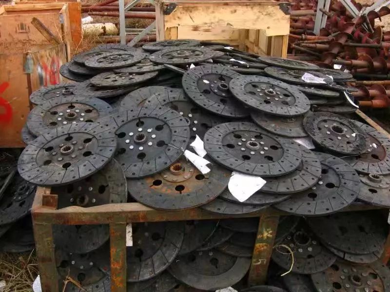 拖拉机离合器爱坏的原因,手扶拖拉机离合器坏了的表现